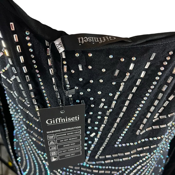 Giffniseti Long sleeve midi black with rhinestone size XL - Picture 7 of 7